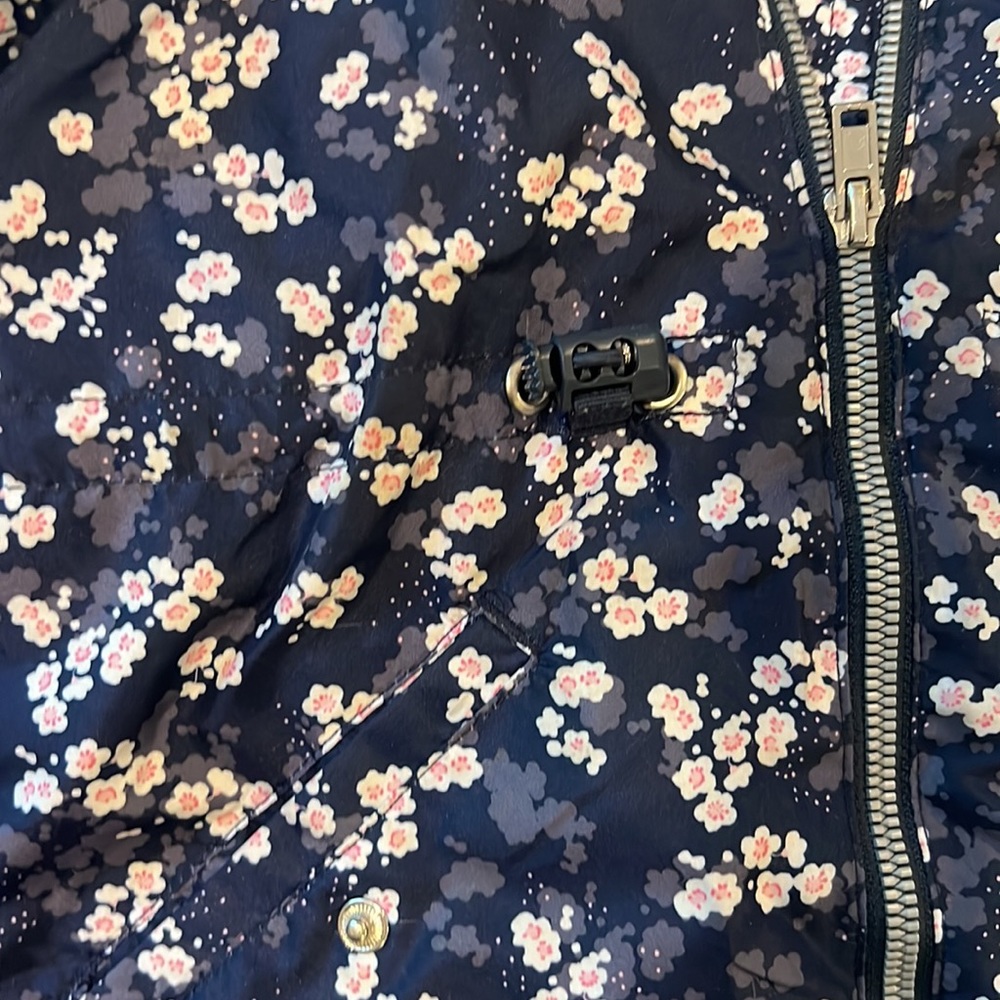 H&M light Jacket. - Picture 4 of 4